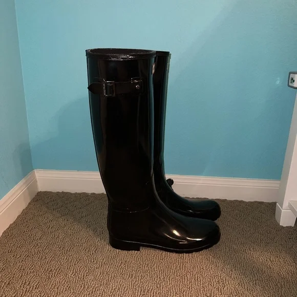 Hunter Rain Boots - Picture 2 of 5